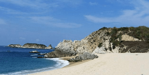 Playa faro de Bucerias